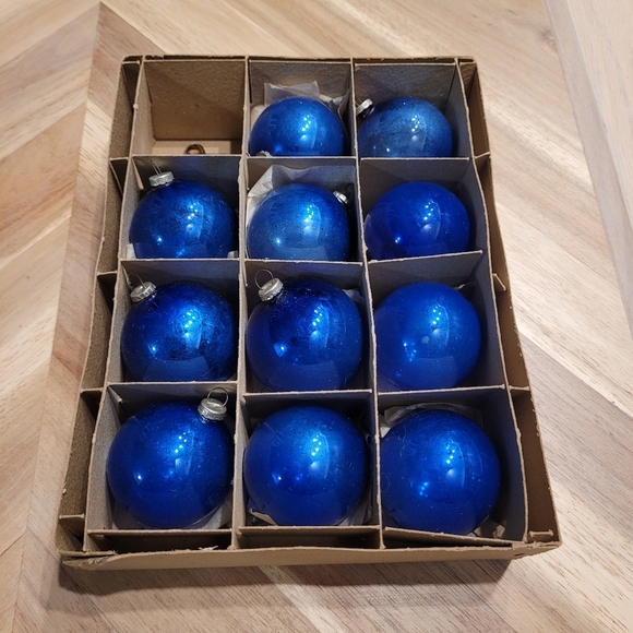 Vintage Blue Mercury Glass Christmas Ornaments Balls Baubles Made in Japan - Picture 7 of 9